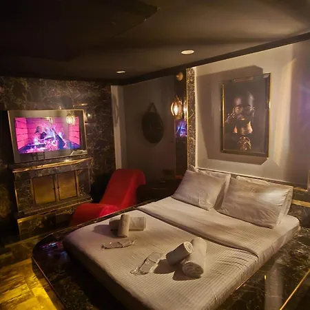 Klc Aparthotel *